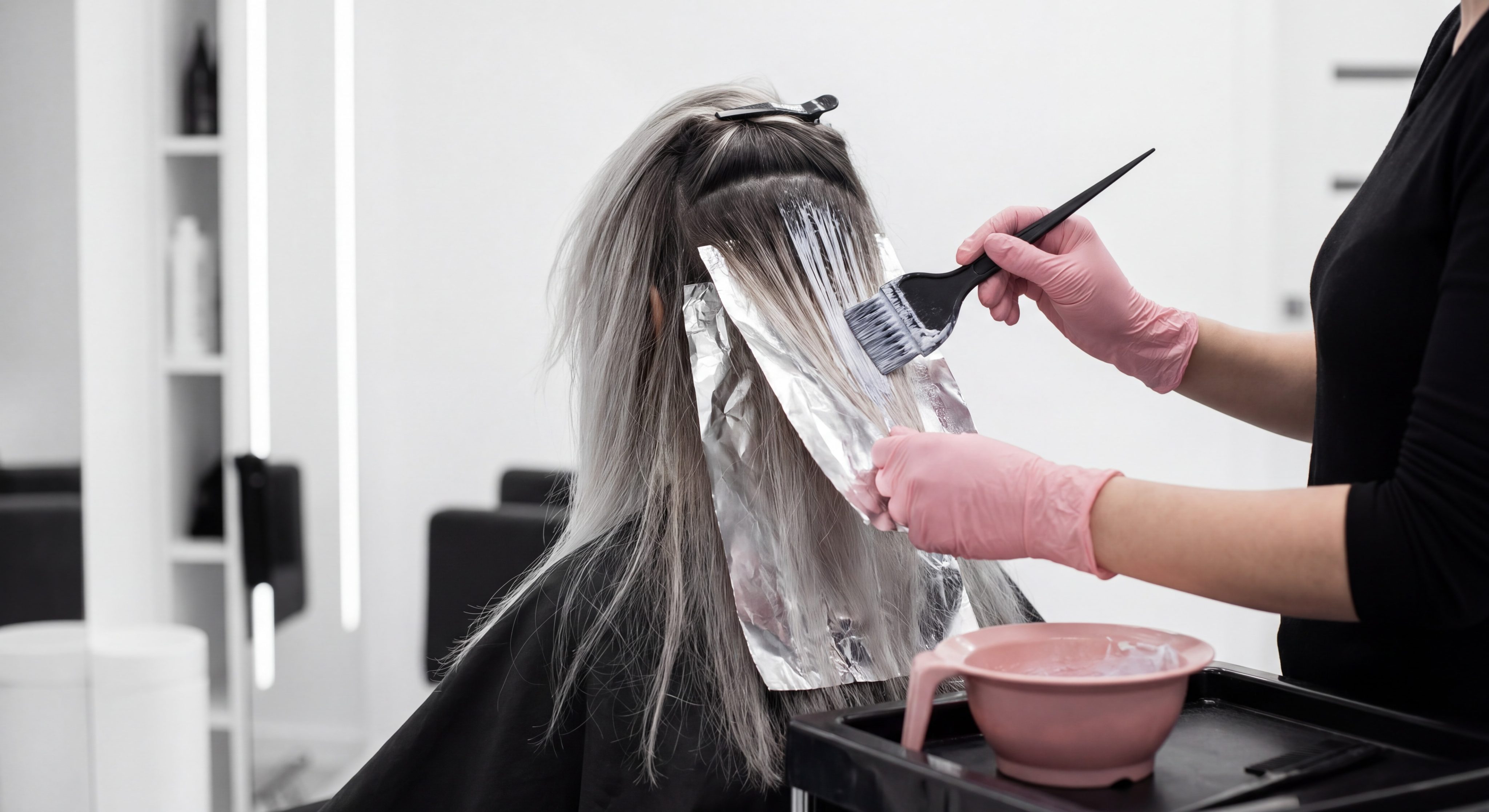 Balayage en 2026 : Maîtriser la Technique Incontournable des Salons Modernes